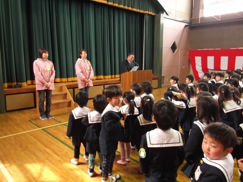 幼稚園生活がはじまりました。_c0352707_13081037.jpg