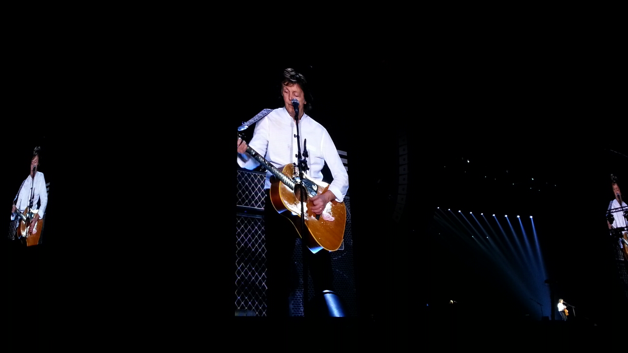 PAUL McCARTNEY OUT THERE JAPAN TOUR 2015 東京初日@東京ドーム_b0042308_823716.jpg