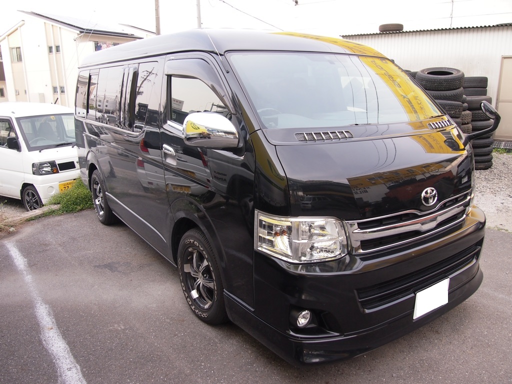 ハイエースのショックアブソーバーを交換しました 名古屋のタイヤ屋 Jy Club の整備日記 ハイエースのショックアブソーバーを交換しました 名古屋のタイヤ屋 Jy Club の整備日記