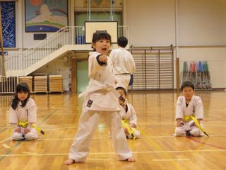 発寒教室 春季昇級審査会_c0118332_2130379.jpg