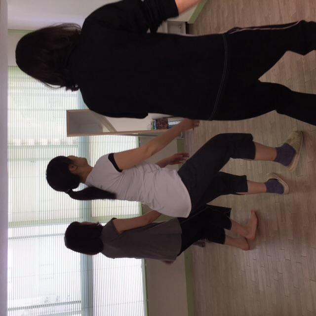 顎関節症とモンキー立ち_b0093660_1172341.jpg