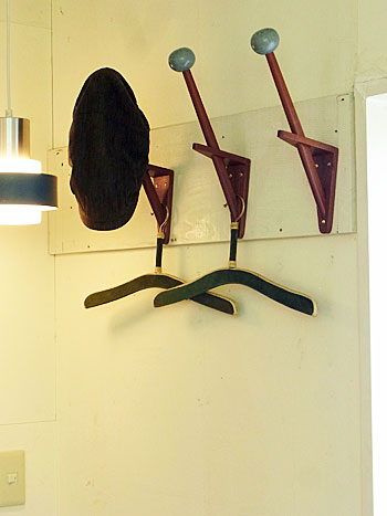 teak wall hanger_c0139773_18484921.jpg
