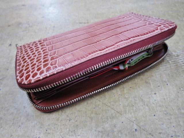 続きましても別注Orobianco ・・・ CROCO型押しLEATHER LONG WALLET (別注)!★!_d0152280_17535087.jpg