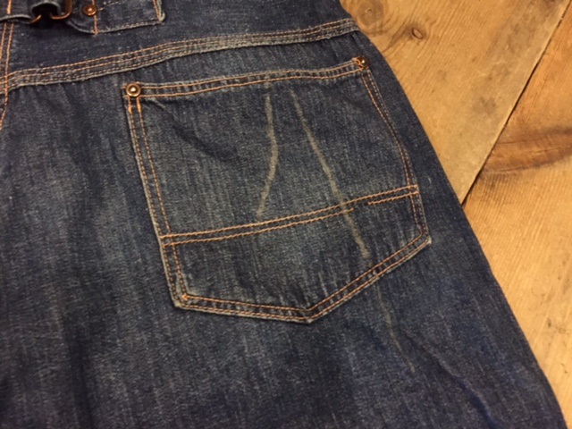 バックルバック付きのペインター_d0121303_1715530.jpg