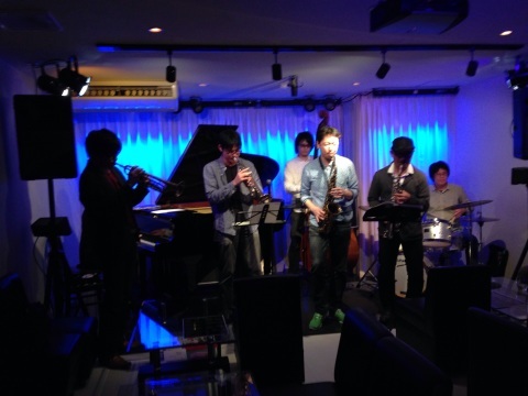 Jazzlive comin 本日土曜日のライブ_b0115606_11513751.jpg