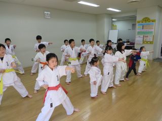 土曜日空手 審査会と新しい仲間!_c0118332_2335125.jpg