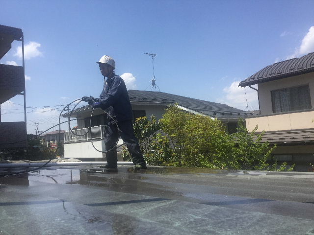 高圧洗浄作業 本日2.4日目_f0031037_1835445.jpg