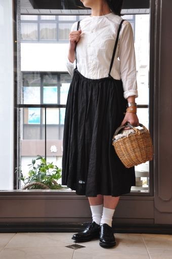 TOUJOURS より_e0127399_19123598.jpg