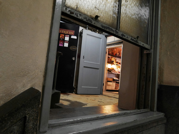 銀座 奥野ビル(旧、銀座アパート)_b0175635_0405452.jpg