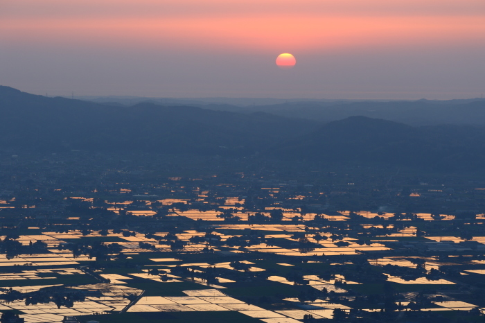 八乙女山の夕陽_f0346740_21484710.jpg