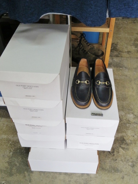 Russell Moccasin ・・・ DECK Moccasin (別注) 今の時期に最適(^^♪、_d0152280_15551042.jpg