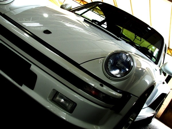 930ターボを探せ Porsche Boxster Spyder And 911turbo S