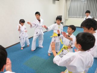 星置教室 春季昇級審査会_c0118332_2310242.jpg