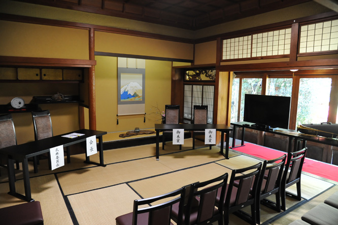 山中温泉「初老辛未会」寄付贈呈式_d0095673_1423460.jpg