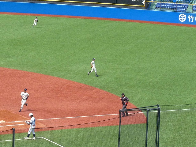 國學院大対中央大 4月22日 東都大学野球1部 前半_b0166128_22345072.jpg