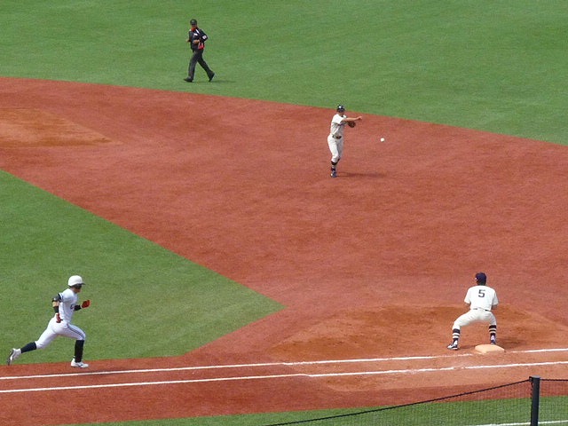 國學院大対中央大 4月22日 東都大学野球1部 前半_b0166128_2318627.jpg