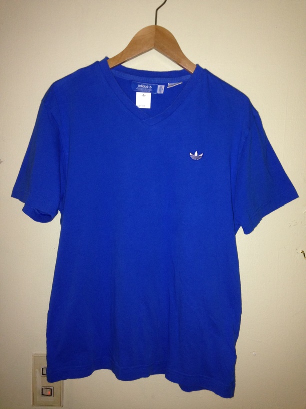 ナイキ＆アディダスの白アウターとTシャツ。NIKE ナイロンパーカー 