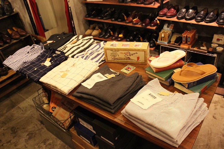 今日からGW。店頭は、、、_f0191324_8141935.jpg