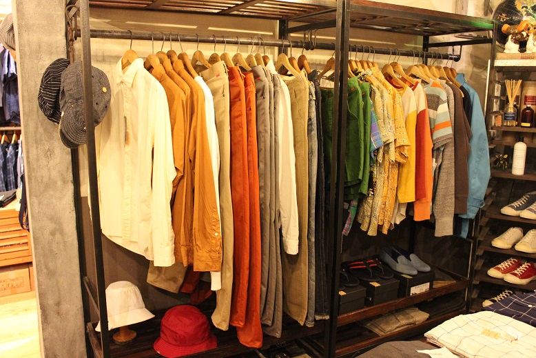 今日からGW。店頭は、、、_f0191324_8142647.jpg