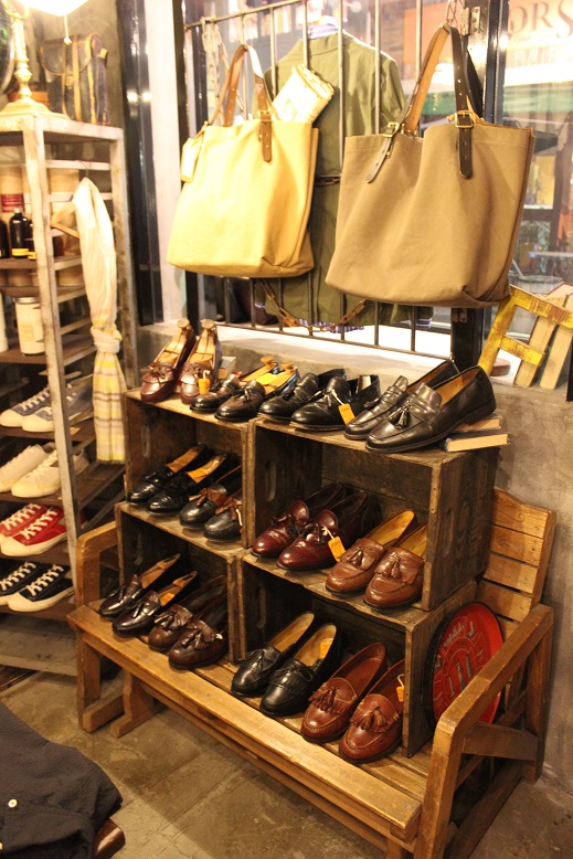 今日からGW。店頭は、、、_f0191324_8143322.jpg