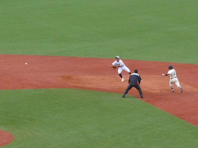 國學院大対中央大 4月22日 東都大学野球1部 前半_b0166128_6394215.jpg