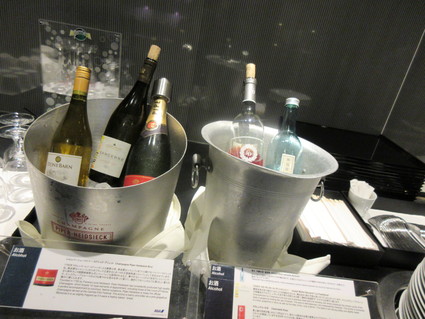 羽田空港国際線ANA SUITE LOUNGE_c0212604_22274777.jpg
