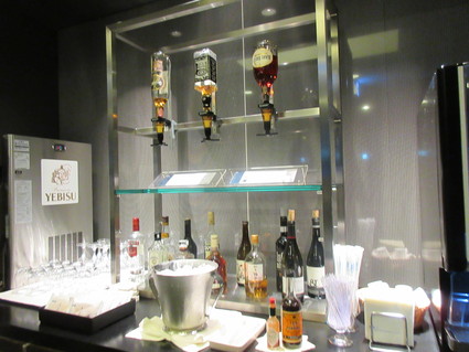 羽田空港国際線ANA SUITE LOUNGE_c0212604_2229050.jpg