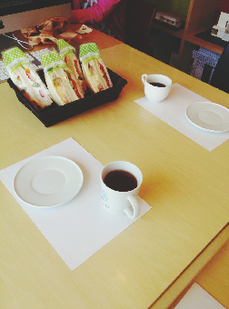 素敵なランチタイム_e0149215_21253266.png
