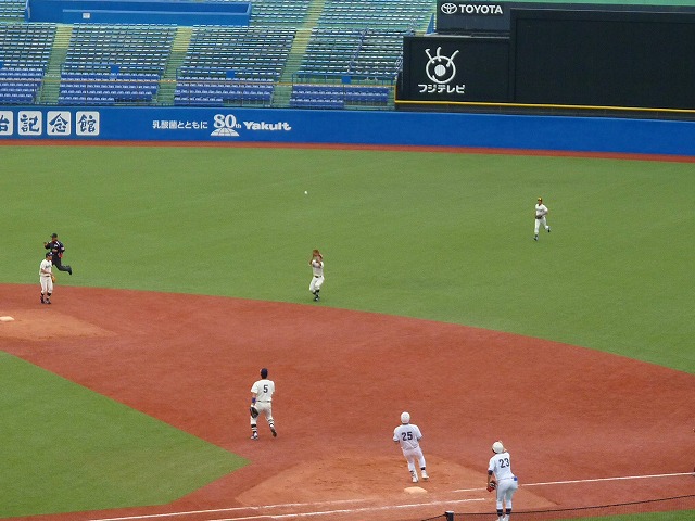 國學院大対中央大 4月22日 東都大学野球1部 後半_b0166128_11222170.jpg