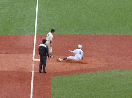 國學院大対中央大 4月22日 東都大学野球1部 後半_b0166128_1332815.jpg