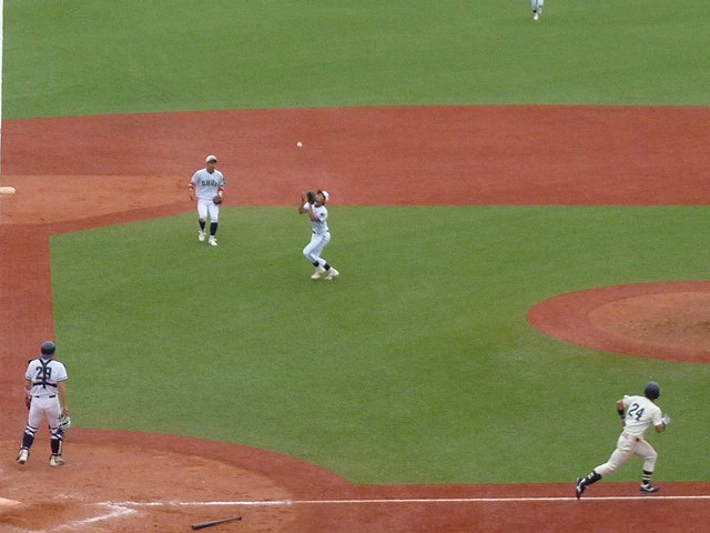 國學院大対中央大 4月22日 東都大学野球1部 後半_b0166128_1610583.jpg