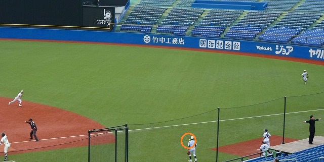 國學院大対中央大 4月22日 東都大学野球1部 後半_b0166128_168179.jpg