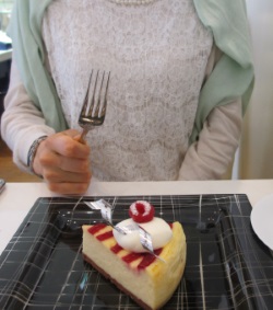 シバタさんちのケーキ_e0060483_21203543.jpg