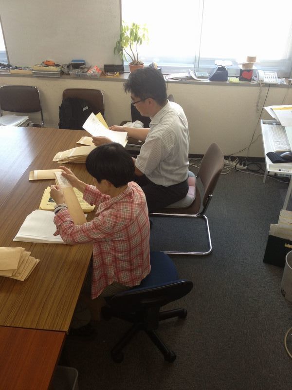 市民オンブズマン寄付募集 発送作業を行いました!_d0011701_15261961.jpg