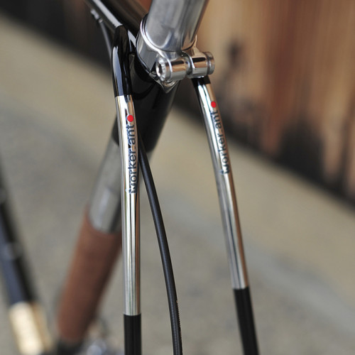 究極の機能美、B_ant 406Steel 待望の新登場!_e0188759_118917.jpg
