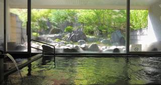 明日からの連休は撮影が続くとあって...._b0194185_23275450.jpg