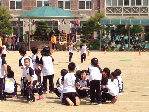 ちび小学校の運動会！！_b0132630_10514374.jpg