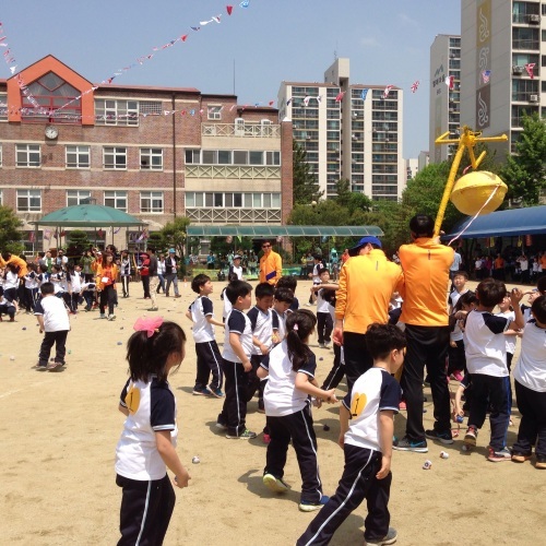 ちび小学校の運動会！！_b0132630_10535200.jpg