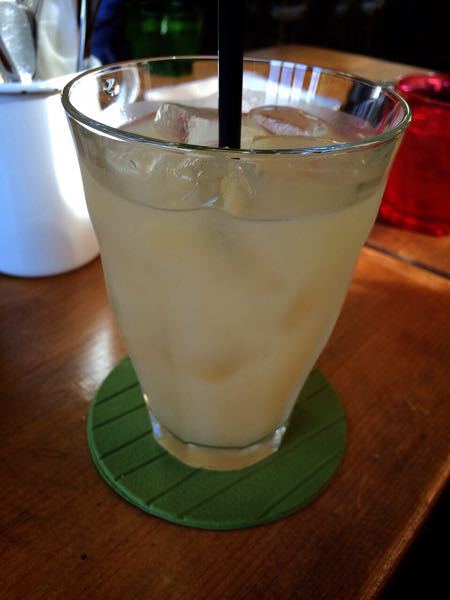 シェブロンカフェ_e0292546_811389.jpg