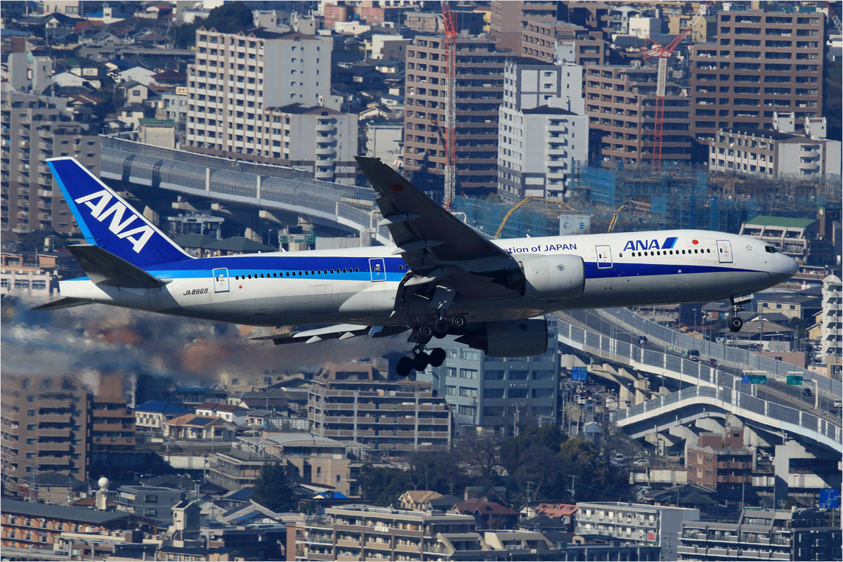 街の空を行く - 福岡空港_c0308259_23151585.jpg