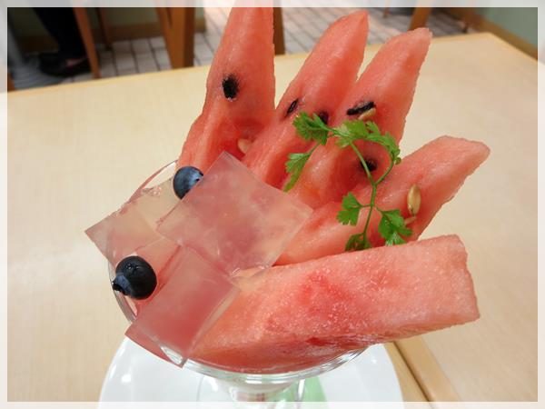【GW限定】VSすいかのパフェ【千疋屋総本店港南台】_c0042960_1552432.jpg