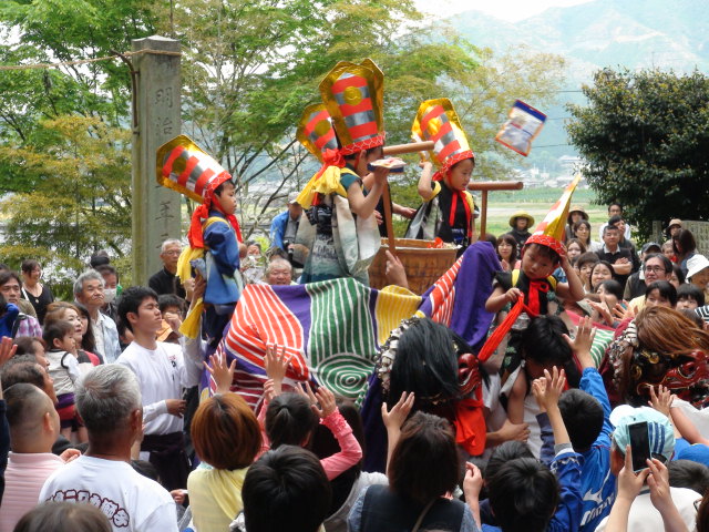 今治市朝倉地区　今治春祭り 矢矧神社（ヤハギジンジャ）…2015/5/3_f0231709_23231619.jpg