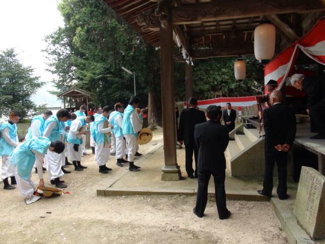 今治市朝倉地区　今治春祭り 矢矧神社（ヤハギジンジャ）…2015/5/3_f0231709_2328761.jpg