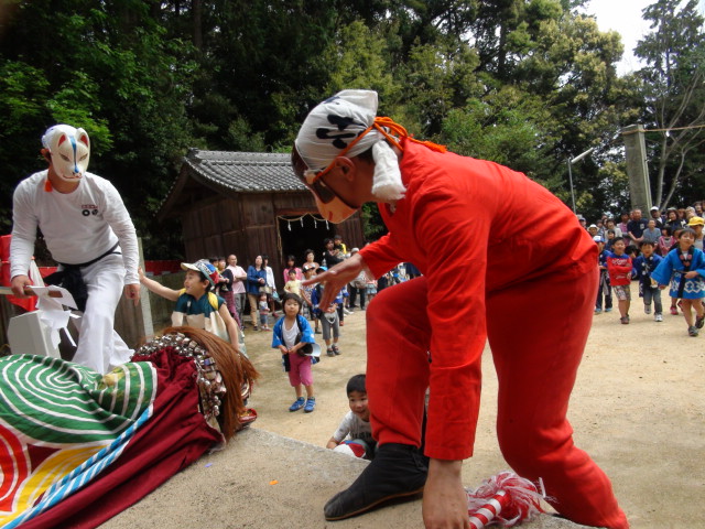 今治市朝倉地区　今治春祭り 矢矧神社（ヤハギジンジャ）…2015/5/3_f0231709_239187.jpg