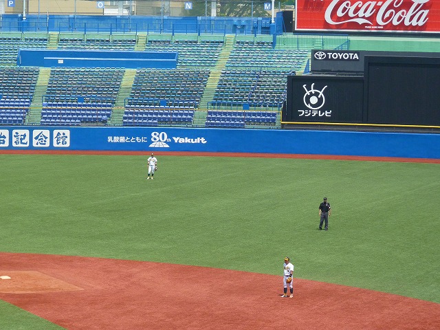 駒澤大対専修大　４月２８日　東都大学野球１部　前半_b0166128_16544063.jpg