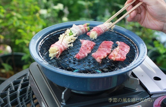 バラの開花とデッキ焼肉_a0264538_01354262.jpg