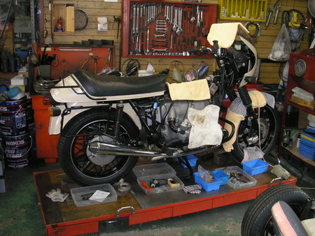 BMW R100RSを・・R100S仕様に変更_e0218639_14324624.jpg