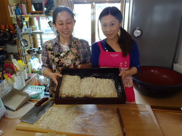 ゴールデンウイーク安曇野で蕎麦打ちと食事_b0222066_17585497.jpg