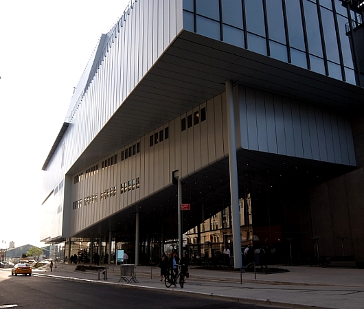 NYに新しいホイットニー美術館（Whitney Museum of American Art）がついにオープン!!!_b0007805_10393742.jpg