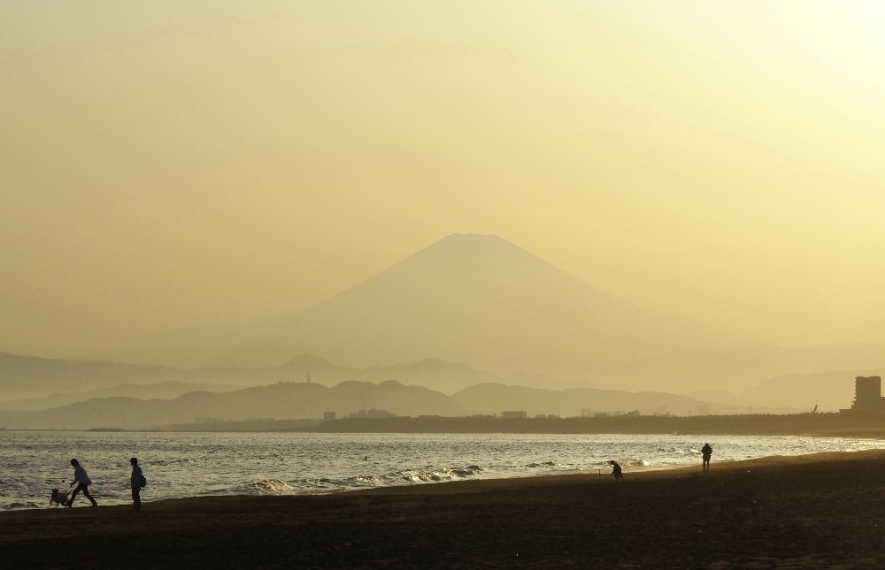 湘南の黄昏どきに_c0352813_10004003.jpg